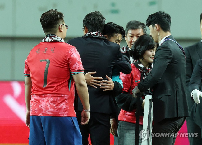 전설들의 포옹