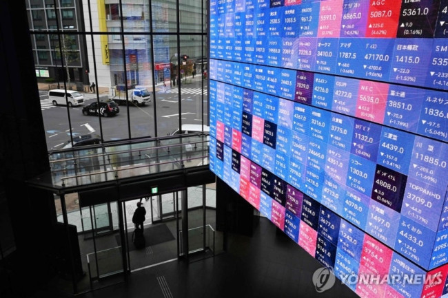 파랗게 질린 일본 증시