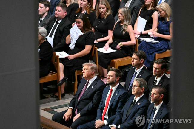 Attendees at the funeral of former Senator Graham
