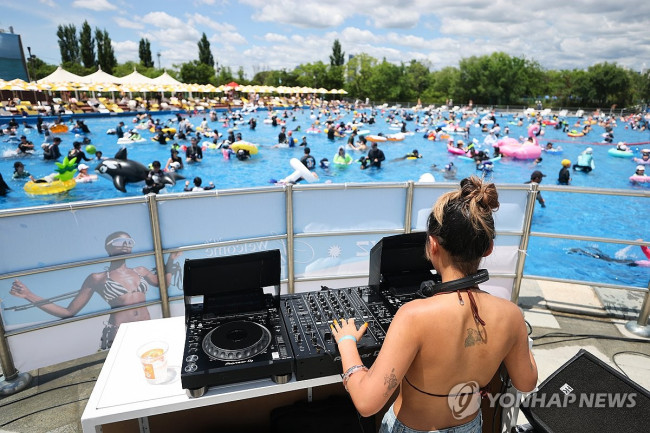 Enjoying water activities with music