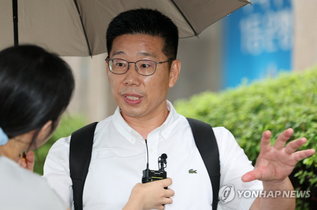 Former Capital Defense Command 1st Security Group Commander Cho Seong-hyun arriving for 2nd special counsel questioning